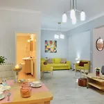 Aristea's 2nd Floor Апартаменти