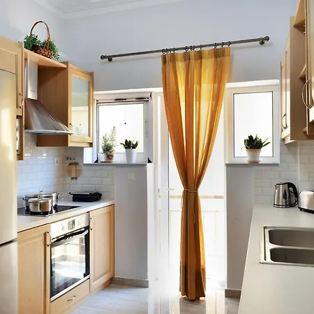 Aristea'S Apartment 2Nd Floor *