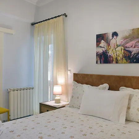 Aristea's 2nd Floor Apartament